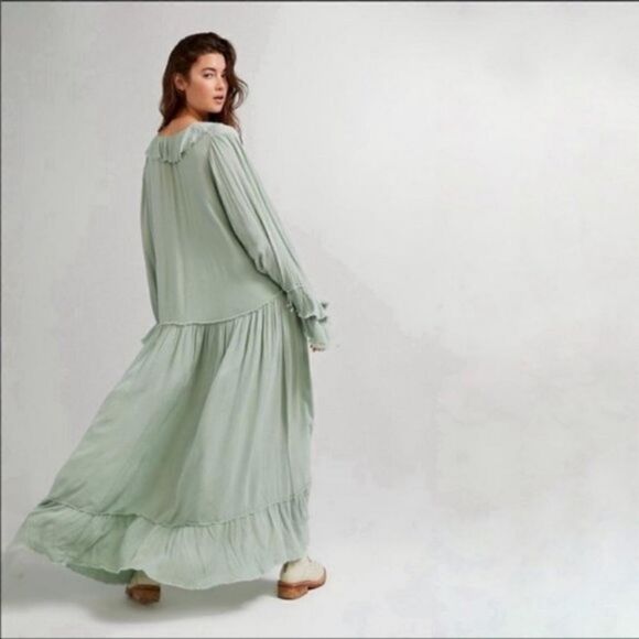 Free people  - Picture 3 of 14